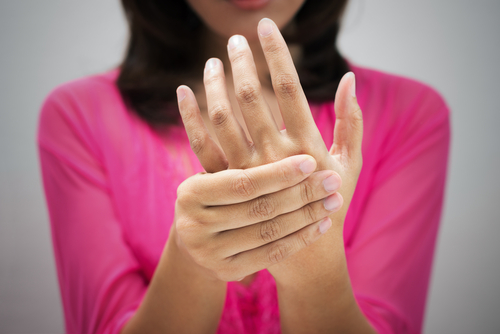 What’s causing pain in my hands and fingers if it’s not arthritis?