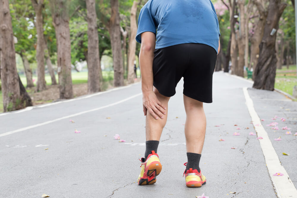 Three issues that can cause knee and calf pain shutterstock 624092828 knee and calf pain