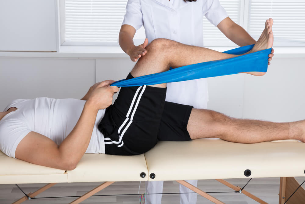 Three physical therapy modalities that can ease a stiff knee shutterstock 720409864 physical therapy for knee pain