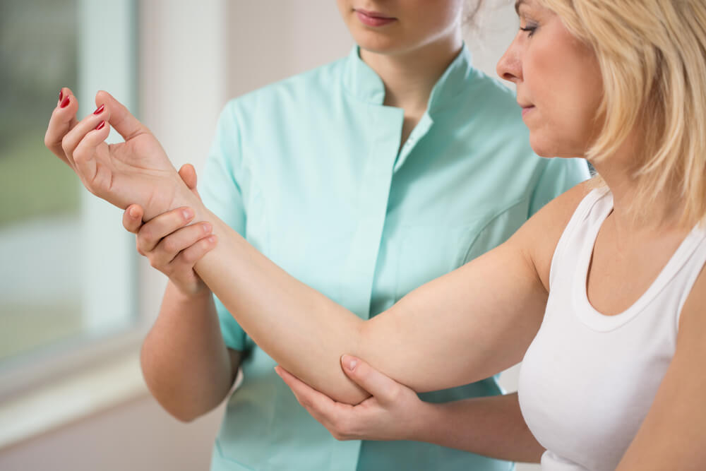 Top 3 reasons physical therapists can help your forearm muscle strain shutterstock 298040648 Top 3 reasons physical therapists can help your forearm muscle strain