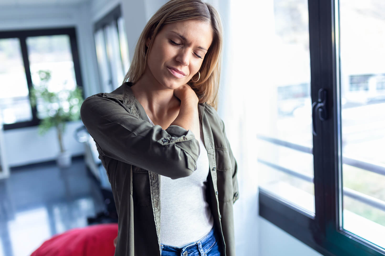 3 ways to treat scoliosis-related neck pain with physical therapy
