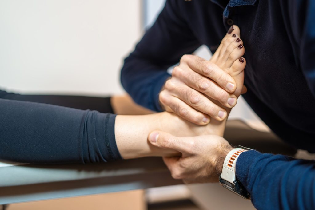 When to See A Physical Therapist About Ankle Pain when to see a physical therapist about ankle pain